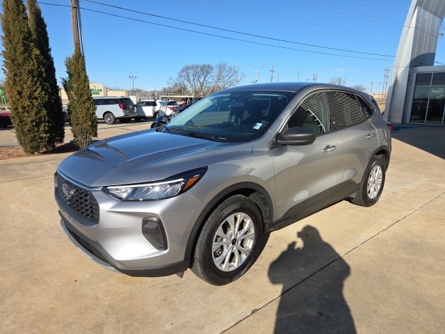2023 Ford Escape Active's photo