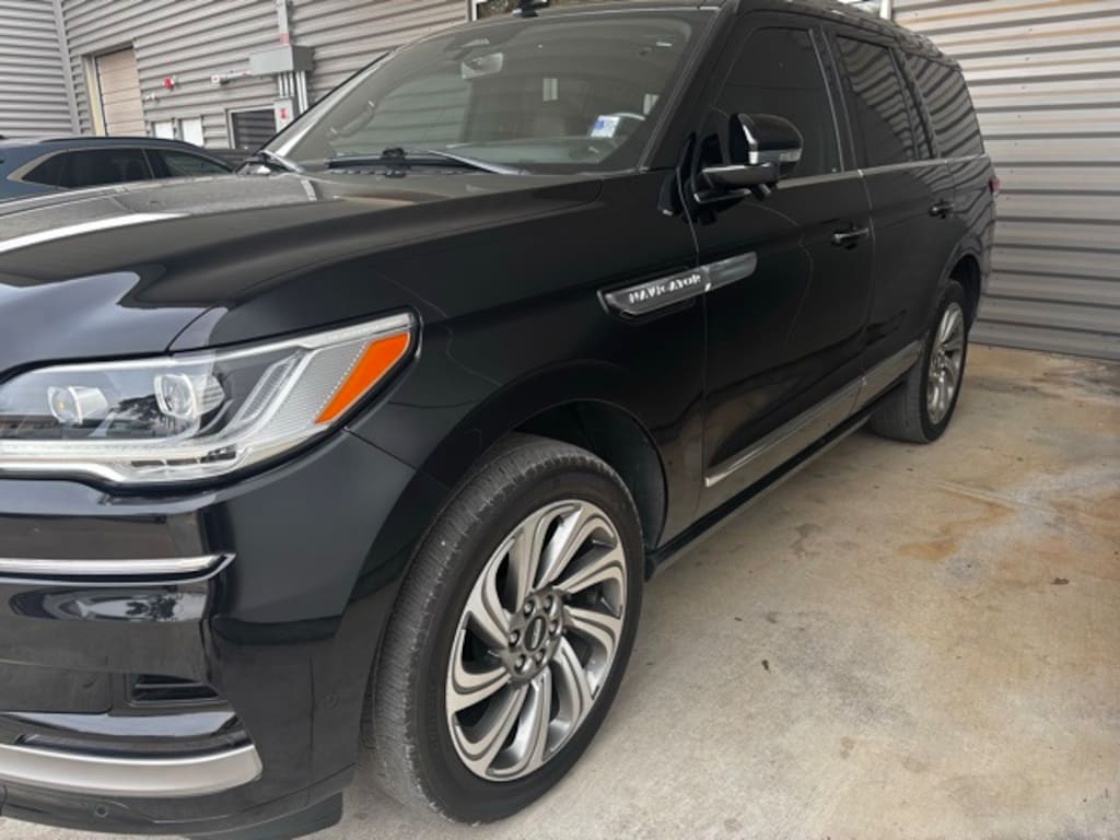 Used 2023 Lincoln Navigator Reserve SUV