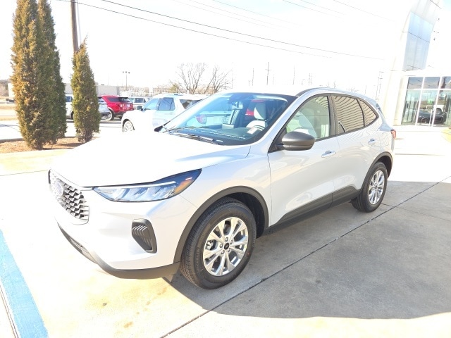 2026 Ford Escape Base's photo