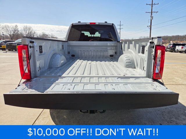 2026 Ford F-250 Super Duty XLT - Photo 6