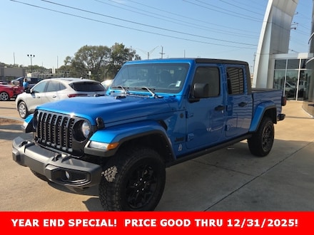 2023 Jeep Gladiator Sport Crew Cab Short Bed Truck