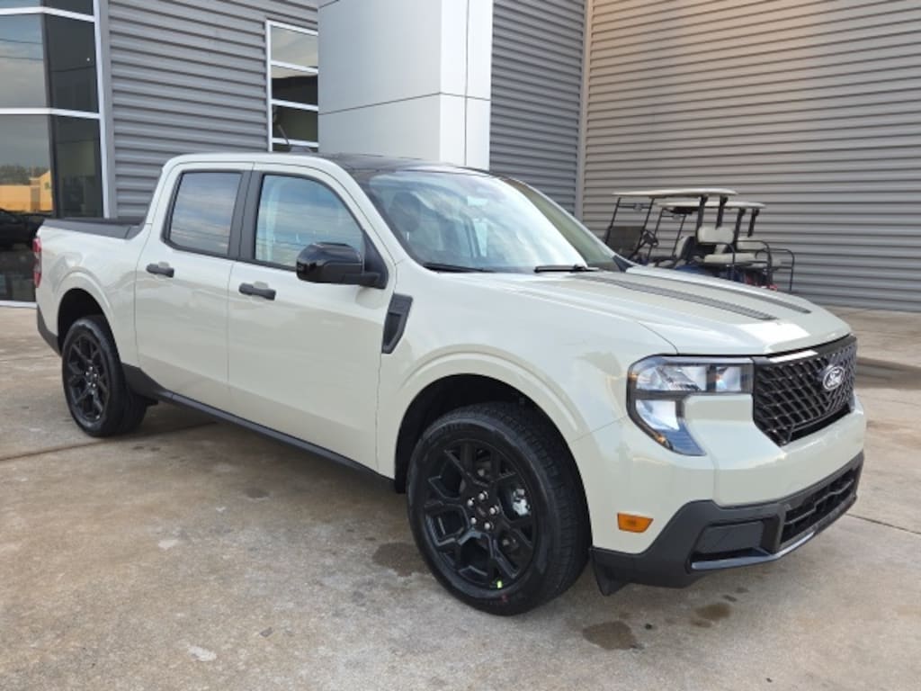 New 2025 Ford Maverick XLT TRUCK