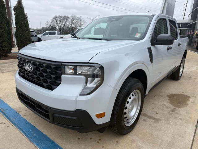 2026 Ford Maverick XL's photo