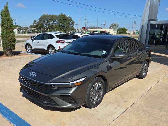 2024 Hyundai Elantra