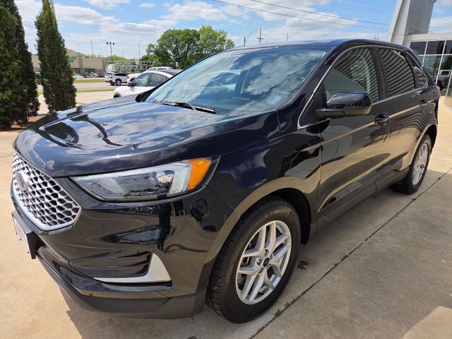 2024 Ford Edge SEL AWD's photo