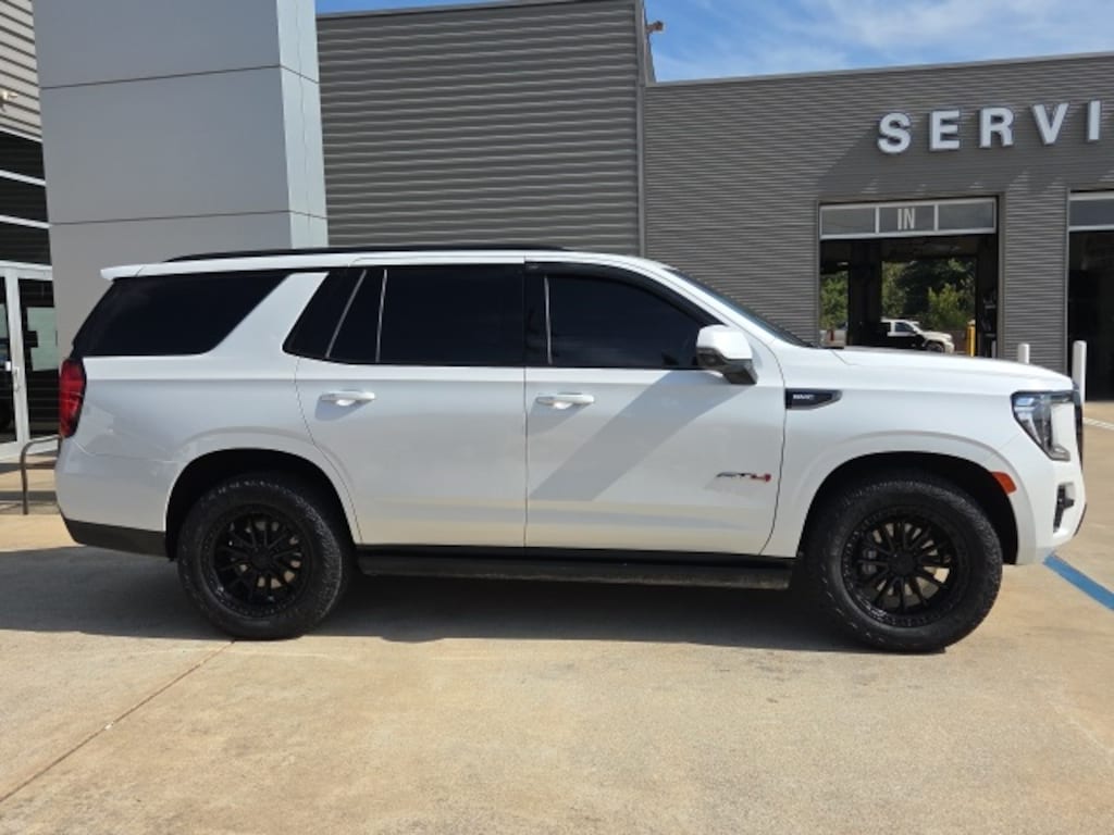 Used 2024 GMC Yukon AT4 SUV
