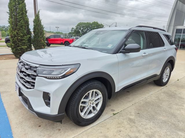 2026 Ford Explorer's photo