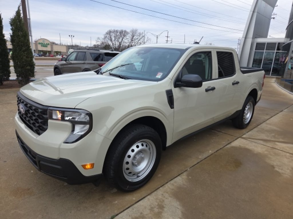New 2025 Ford Maverick XL TRUCK
