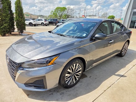 2025 Nissan Altima SV Sedan