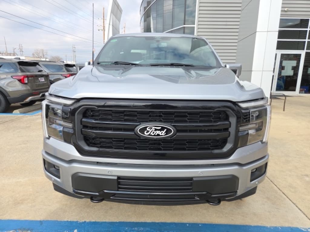 New 2025 Ford F-150 Lariat TRUCK