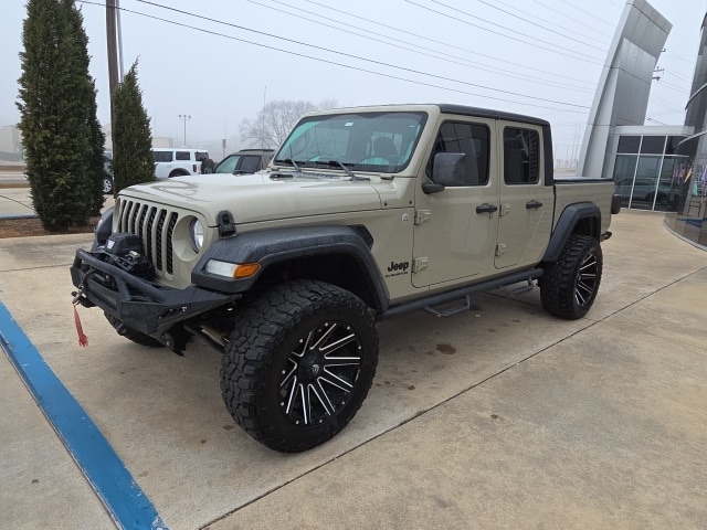 2020 Jeep Gladiator Sport S's photo