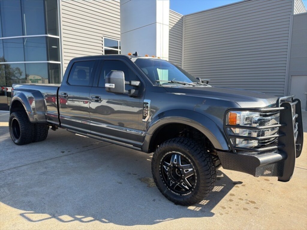 Used 2019 Ford F-450 Lariat DRW Crew Cab Long Bed Truck