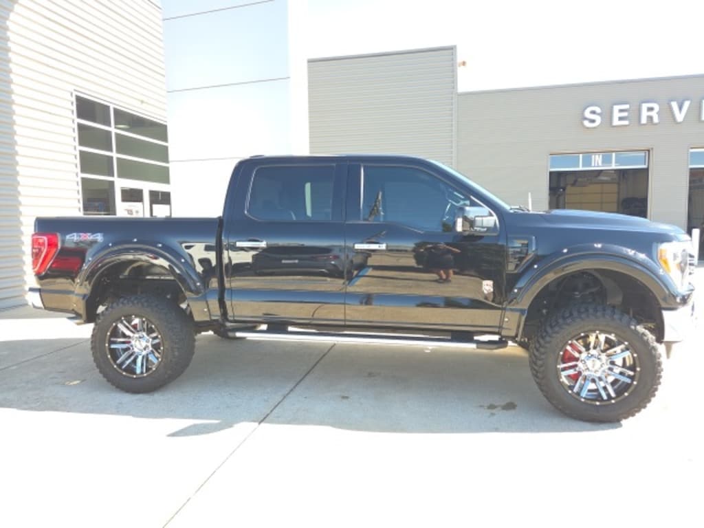 Used 2023 Ford F-150 XLT Crew Cab Truck