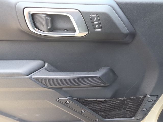 2025 Ford Bronco 4-Door Badlands - Photo 13