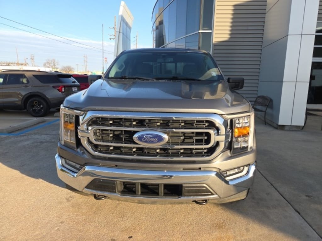 Used 2023 Ford F-150 XLT Crew Cab Truck