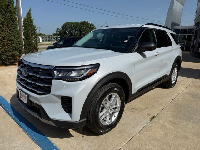 2026 Ford Explorer Active 4WD's photo