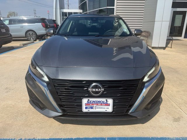 Used 2023 Nissan Altima SV with VIN 1N4BL4DV7PN418457 for sale in Seminole, OK