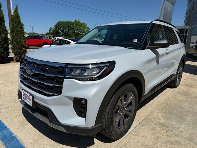 2026 Ford Explorer Active 4WD's photo