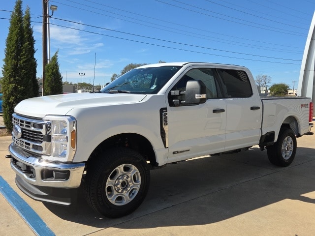 2025 Ford F-250 Super Duty XLT's photo