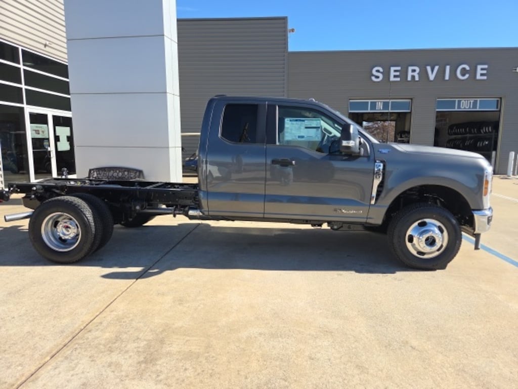 New 2026 Ford Chassis Cab F-350 XL TRUCK