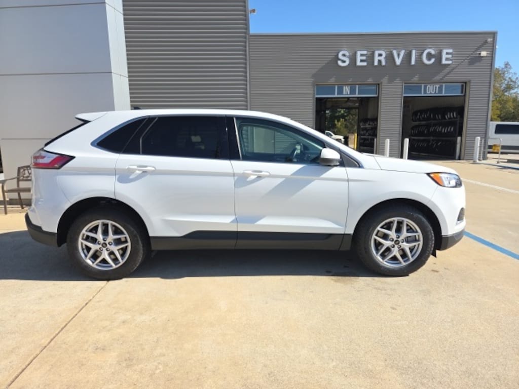 Used 2024 Ford Edge SEL SUV