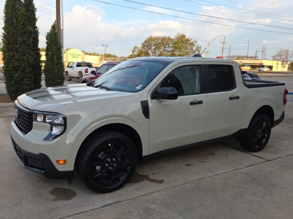 New 2025 Ford Maverick XLT TRUCK