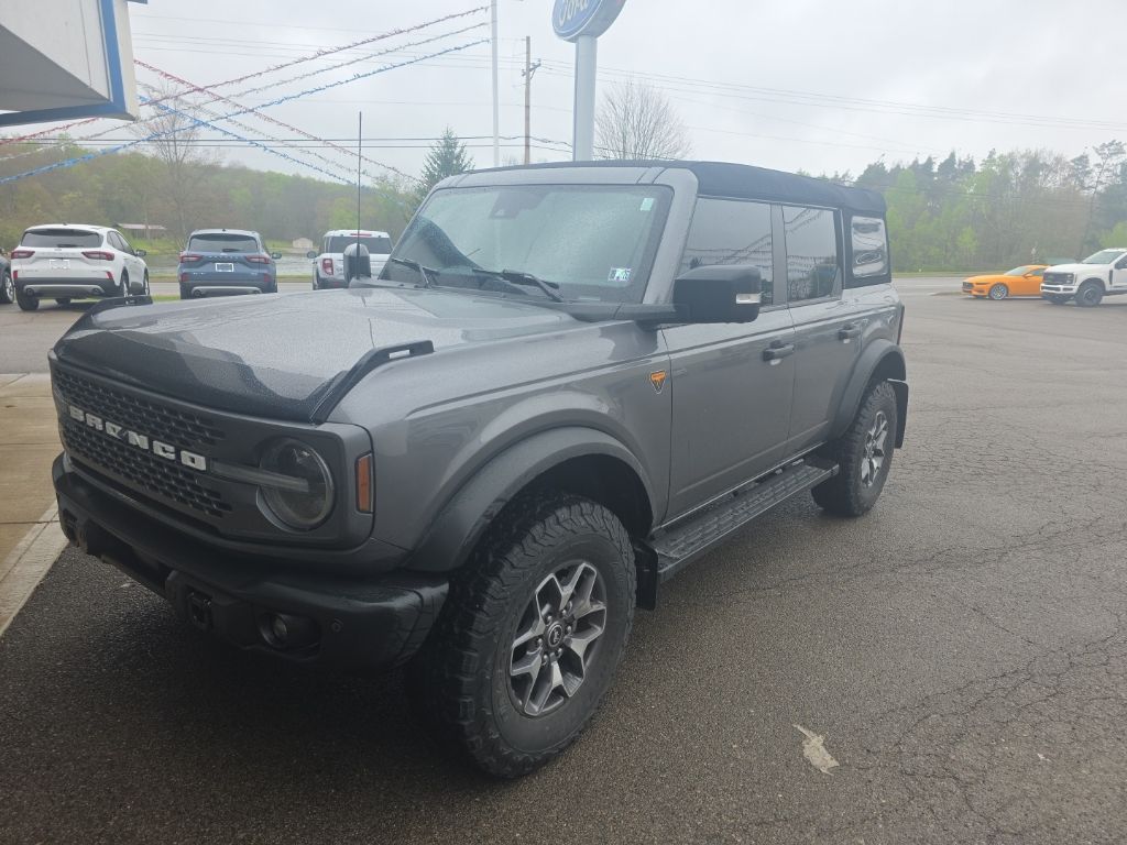 2023 Ford Bronco Badlands 4x4's photo