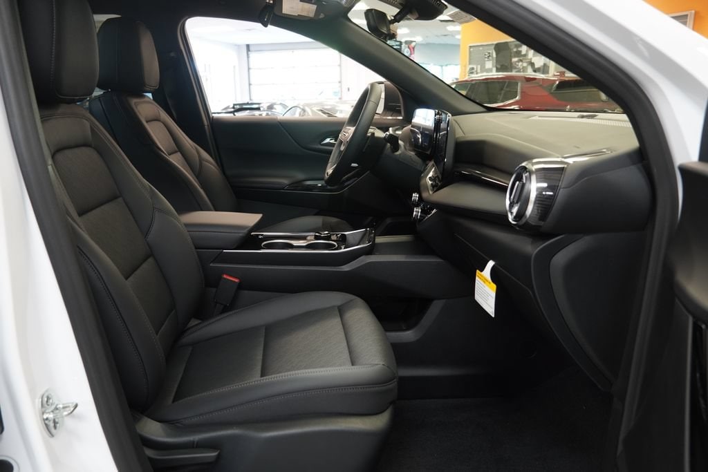 2027 Chevrolet Equinox LT - Photo 37