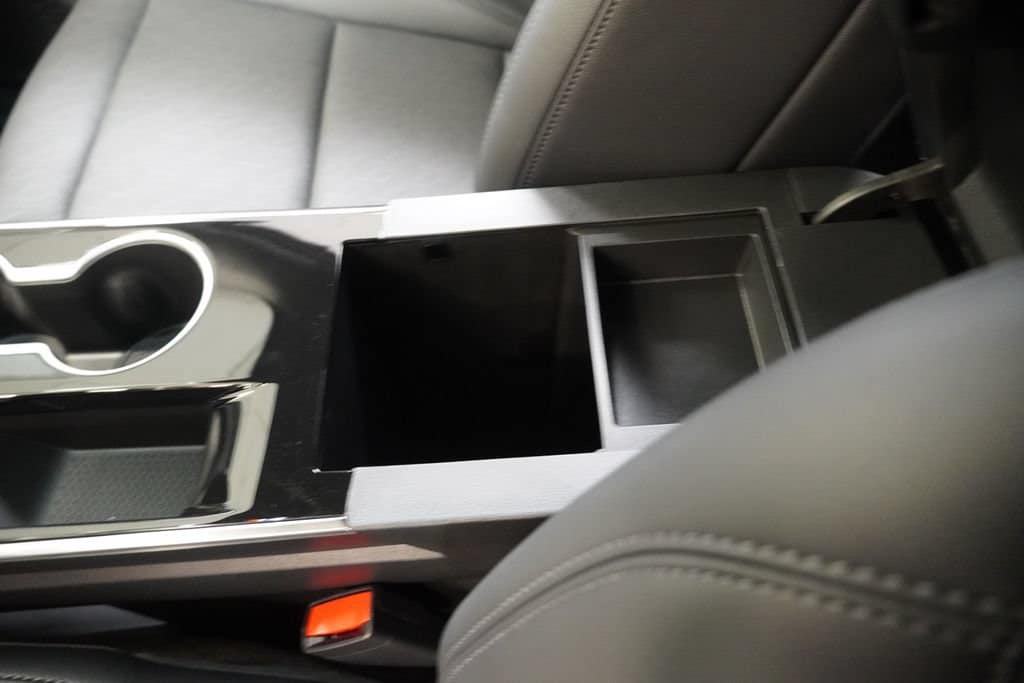 2027 Chevrolet Equinox LT - Photo 25