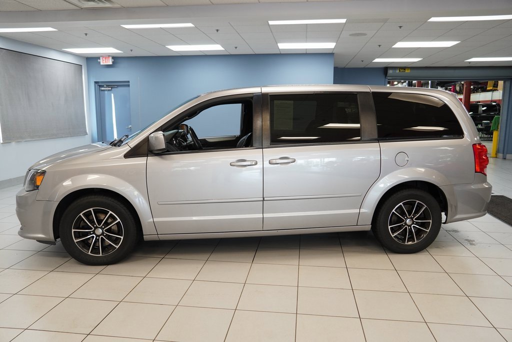 Used 2017 Dodge Grand Caravan GT with VIN 2C4RDGEG3HR632423 for sale in Strongsville, OH