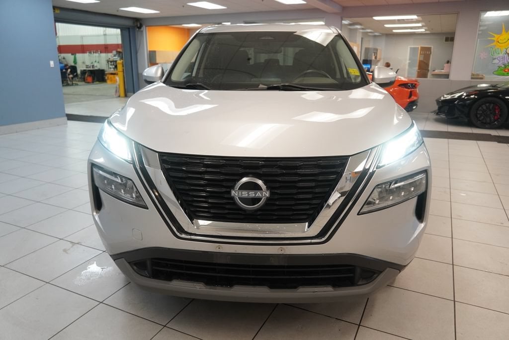 2022 Nissan Rogue SV - Photo 14