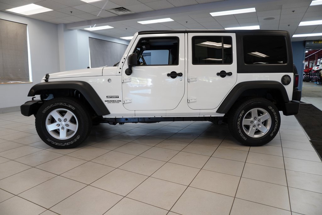 2016 Jeep Wrangler Unlimited Sport photo 2
