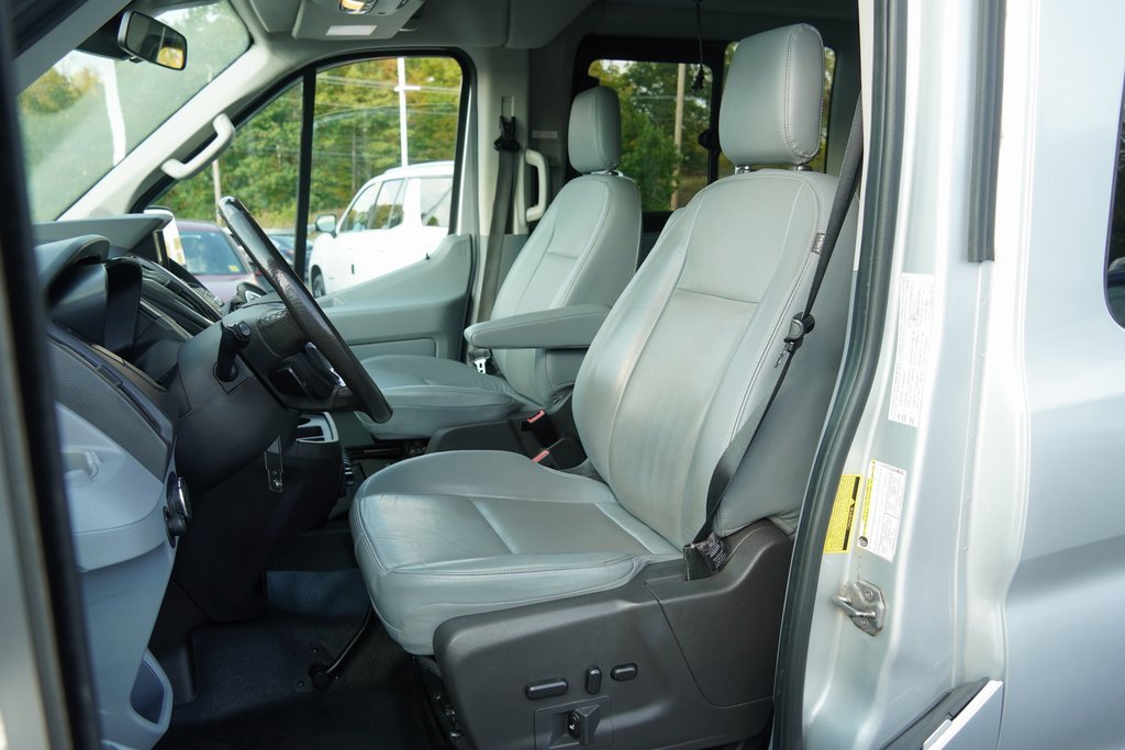 2017 Ford Transit photo 2