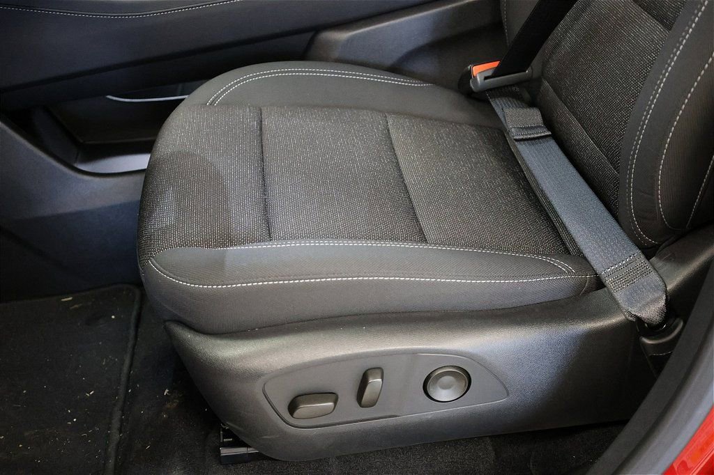 2025 Chevrolet Traverse LT - Photo 19