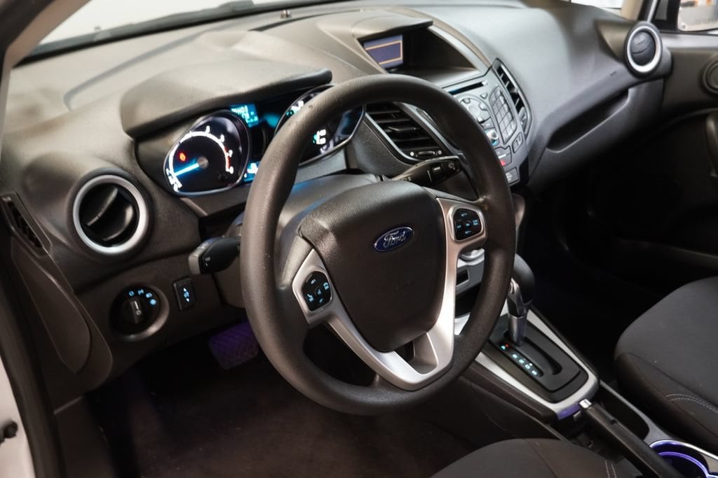 2018 Ford Fiesta SE - Photo 6