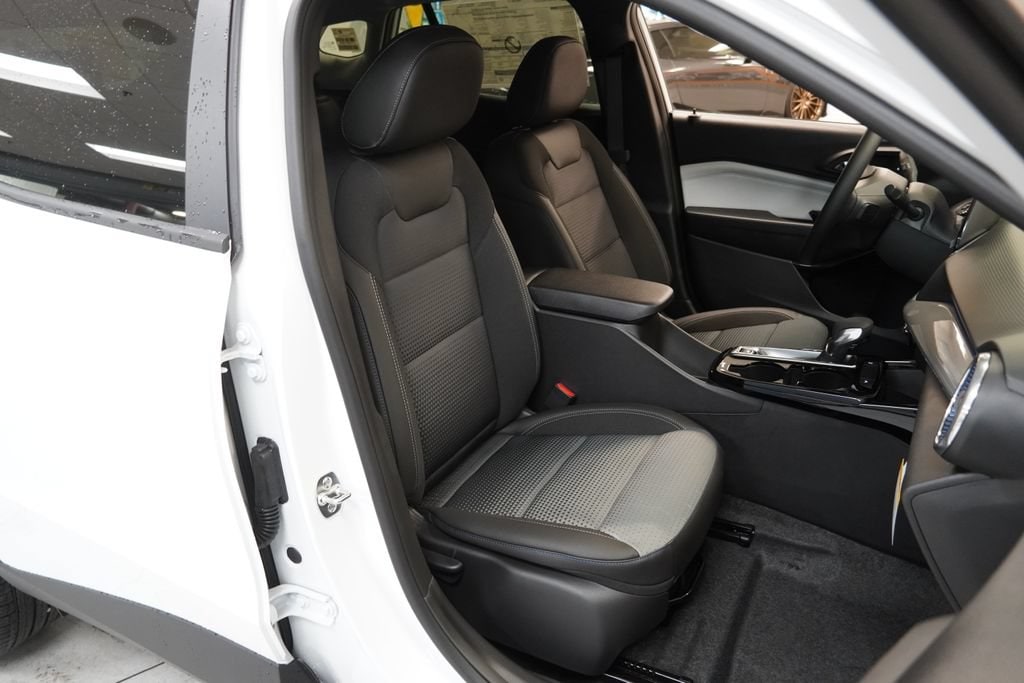 2026 Chevrolet Trax LT - Photo 23