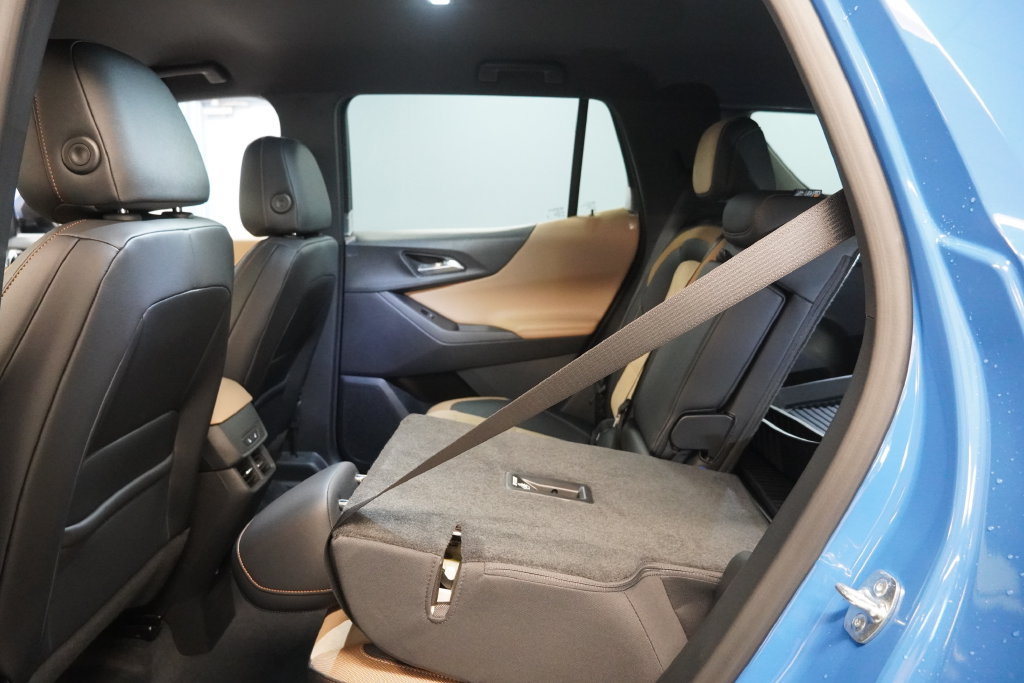 2027 Chevrolet Equinox ACTIV - Photo 29