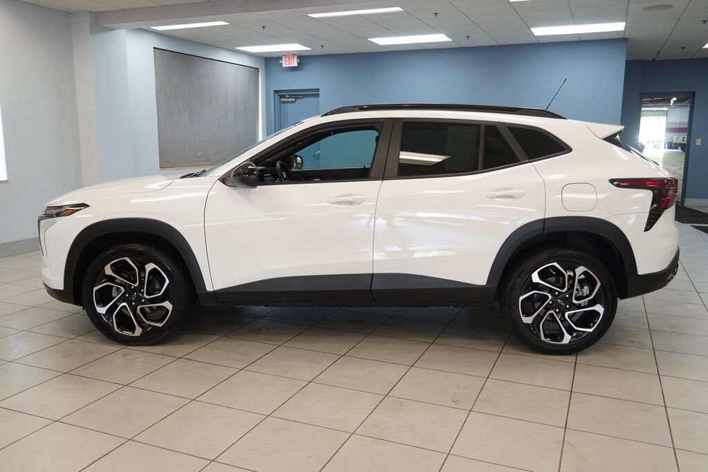 Used 2024 Chevrolet Trax 2RS SUV