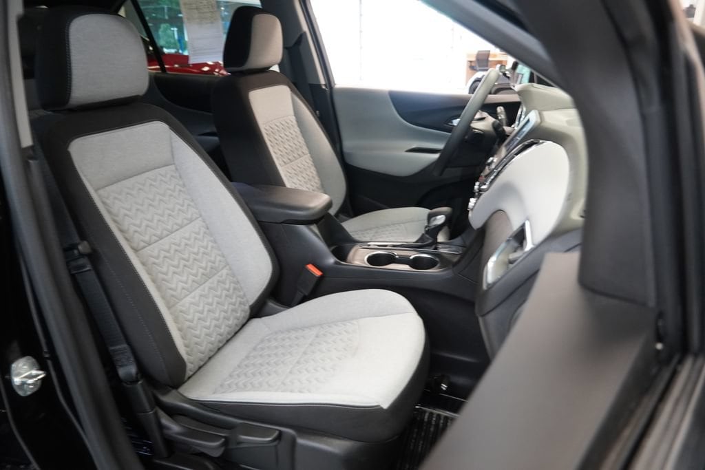 2024 Chevrolet Equinox LS - Photo 35