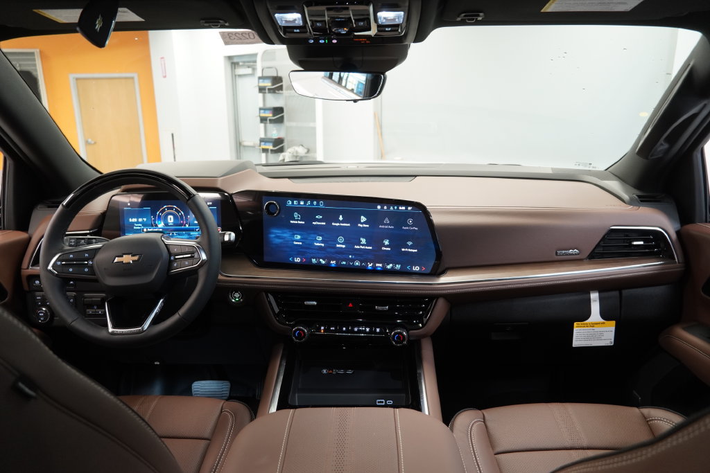 2027 Chevrolet Suburban High Country - Photo 22