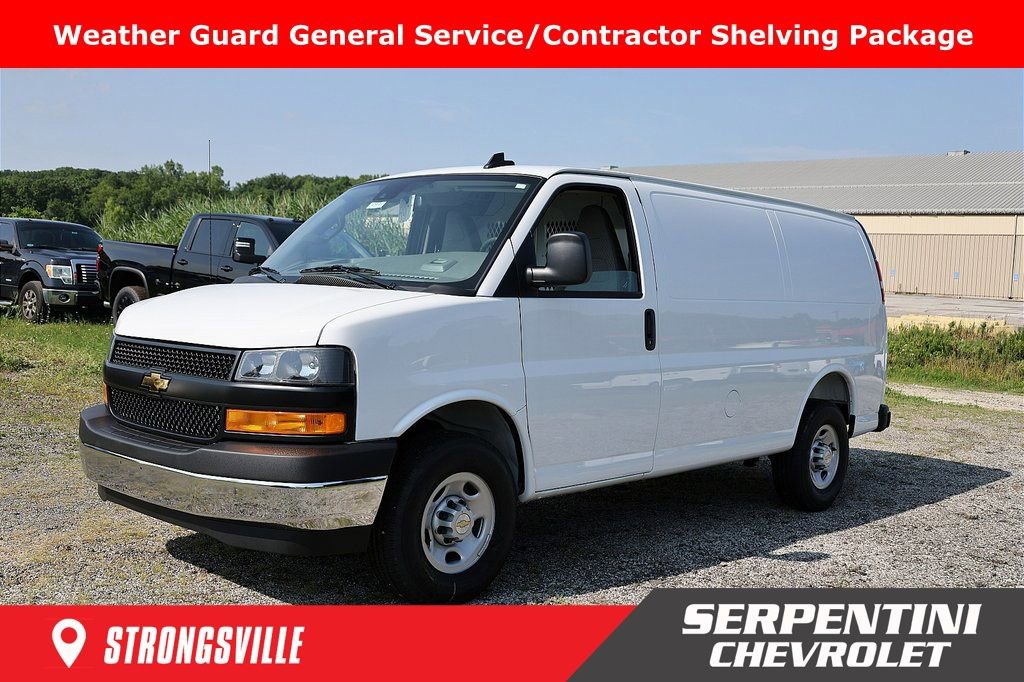 2025 Chevrolet Express 3500 Work Van HD's photo
