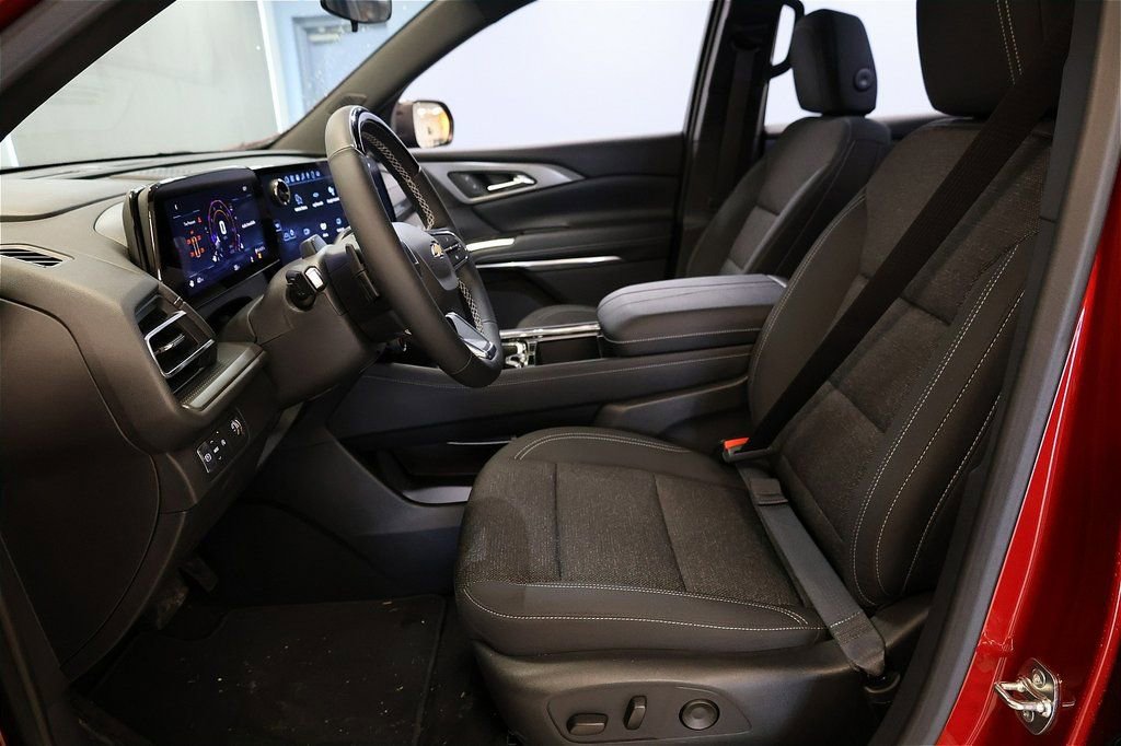 2025 Chevrolet Traverse LT - Photo 20