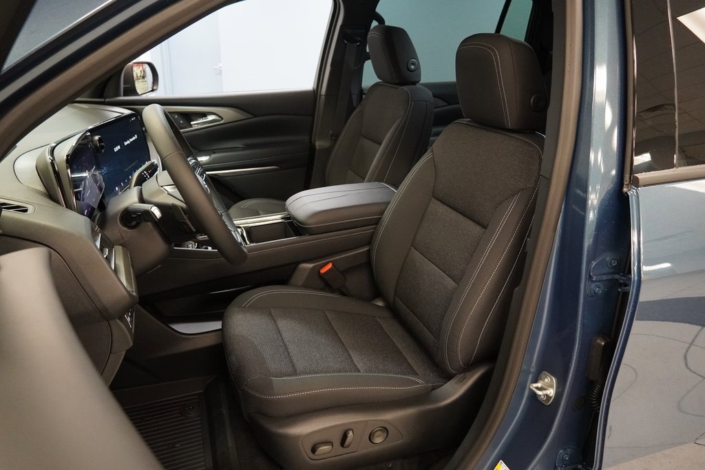 New 2026 Chevrolet Traverse LT SUV