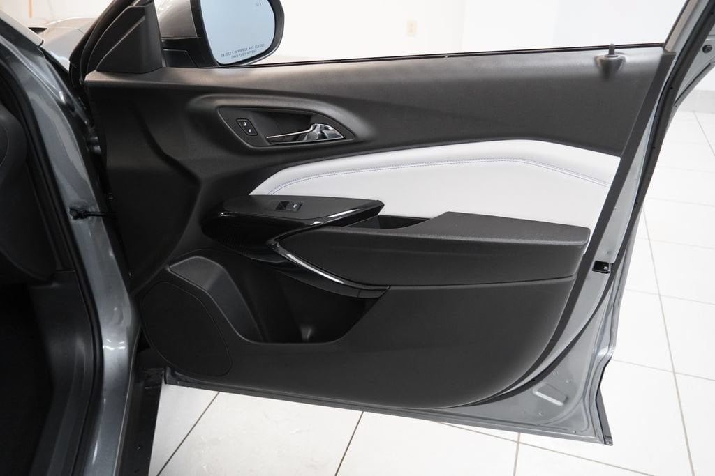 2026 Chevrolet Trax LT - Photo 27