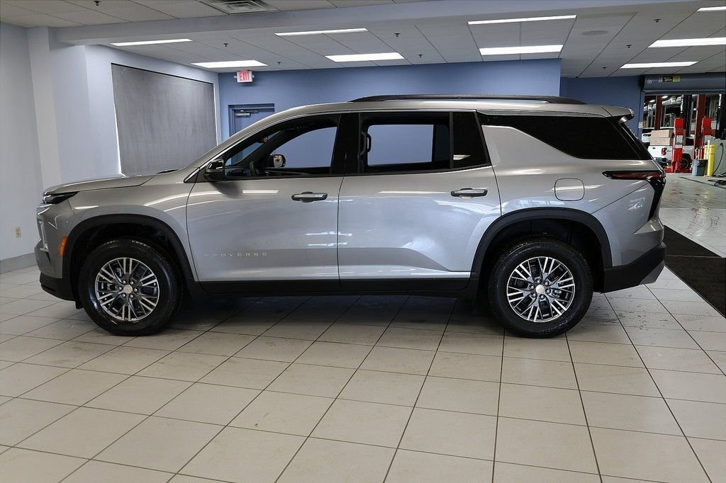 New 2026 Chevrolet Traverse LT SUV