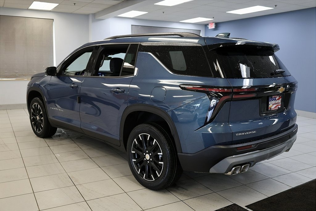 New 2026 Chevrolet Traverse LT SUV