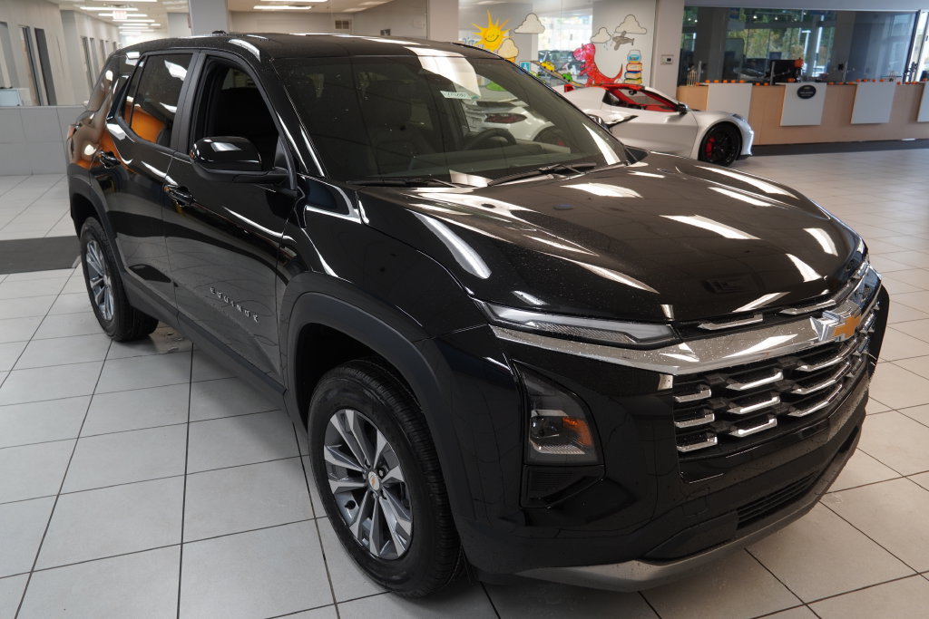 2027 Chevrolet Equinox LT - Photo 13