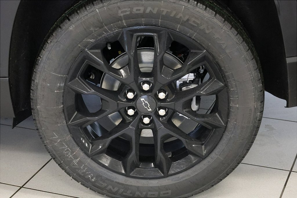 2026 Chevrolet Traverse photo 3