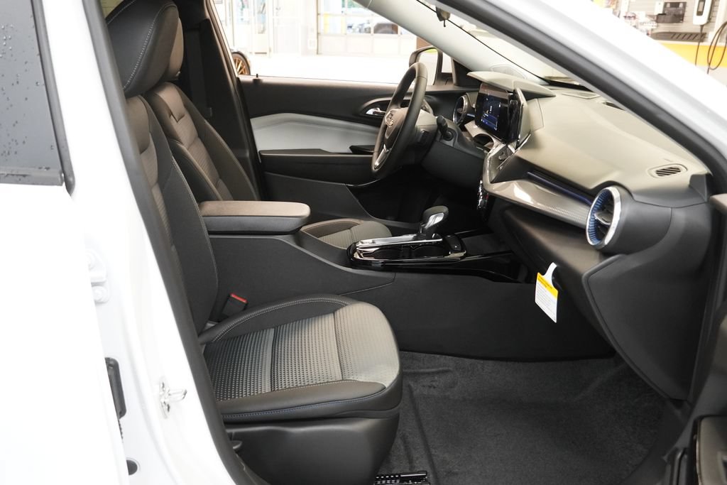 2026 Chevrolet Trax LT - Photo 24