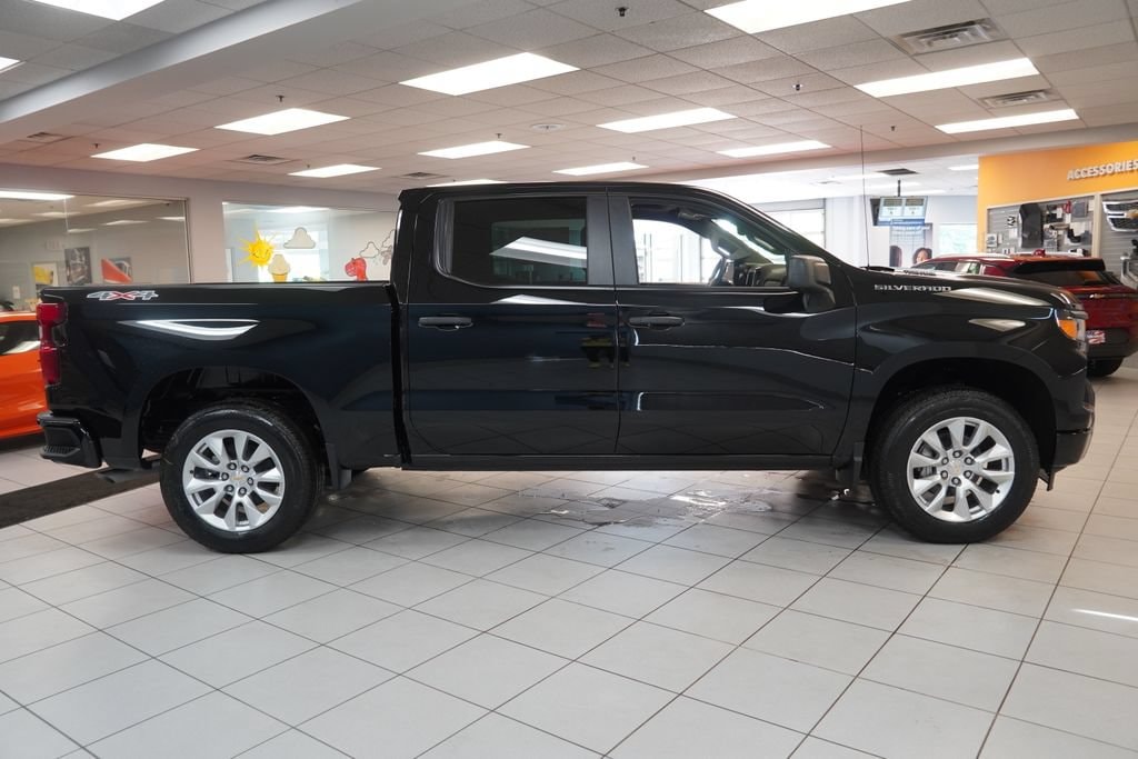 2026 Chevrolet Silverado 1500 Custom - Photo 11
